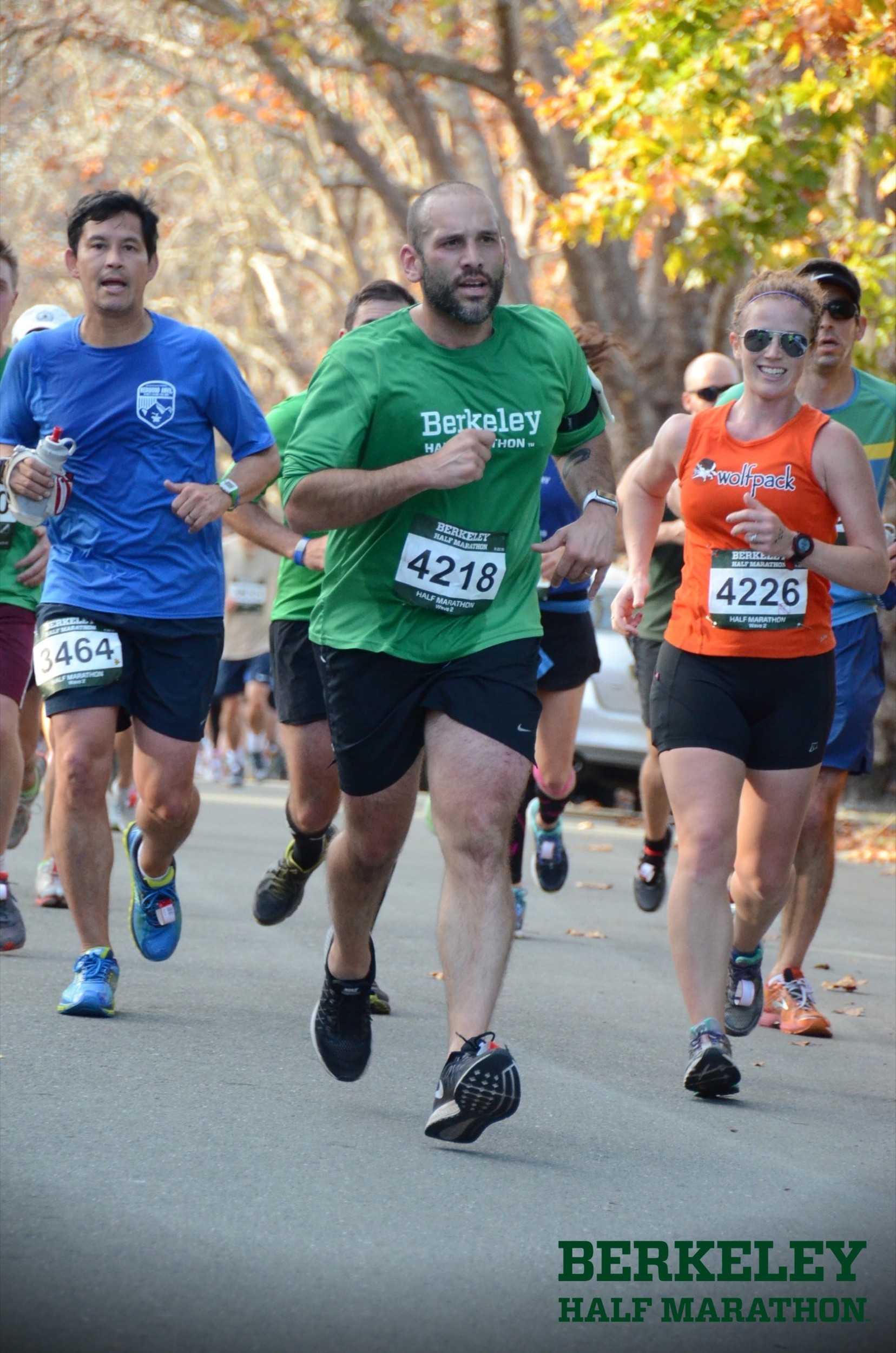 free race pics FTW. I don't know where this is on course, but here's a pretty picture of a tree with pretty leaves.